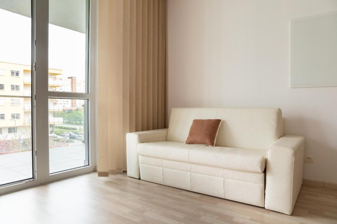 Great Tourist And Business Apartment Near Center Bratislava Eksteriør billede