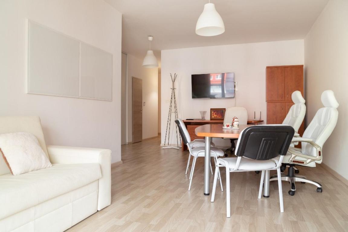 Great Tourist And Business Apartment Near Center Bratislava Eksteriør billede
