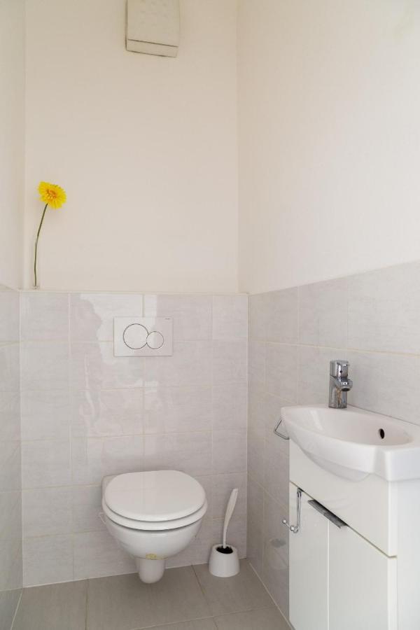 Great Tourist And Business Apartment Near Center Bratislava Eksteriør billede