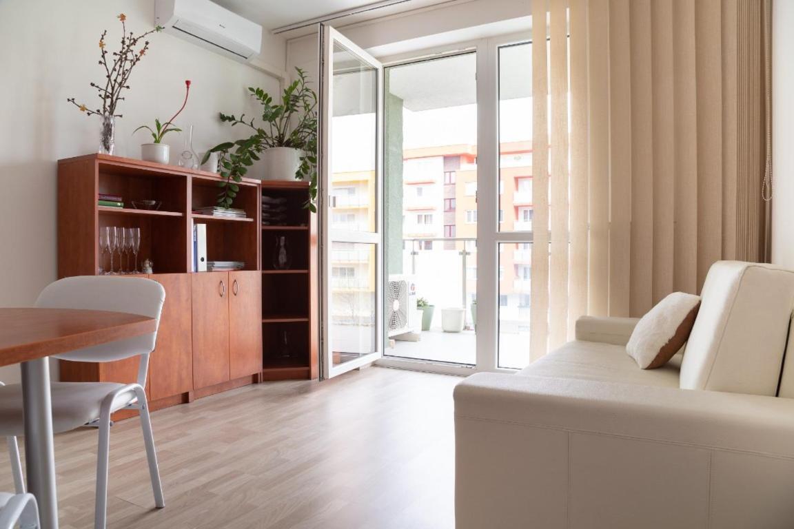 Great Tourist And Business Apartment Near Center Bratislava Eksteriør billede